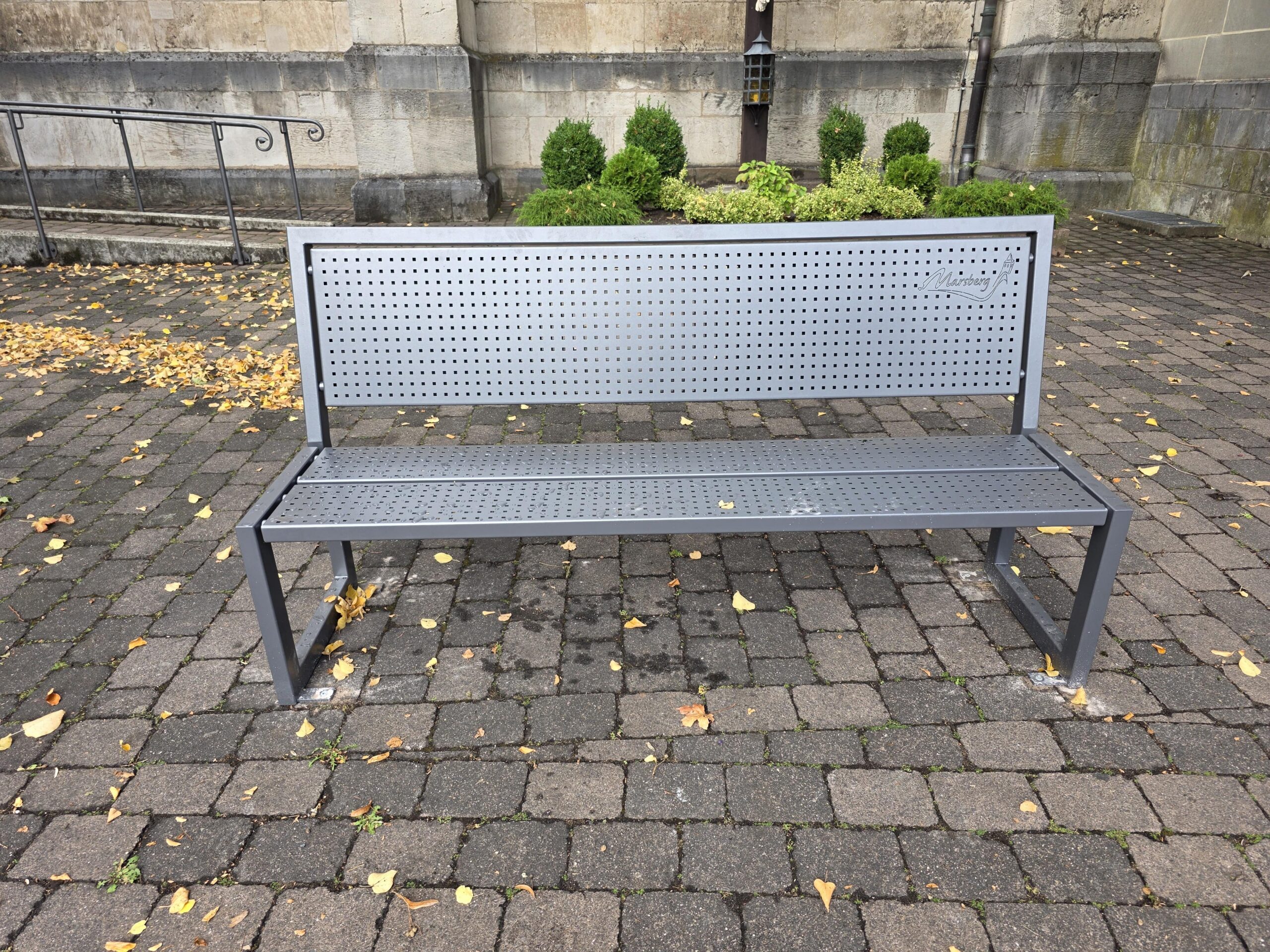 Kirchplatz neu 2025-26 – Anja Daoudi (1)