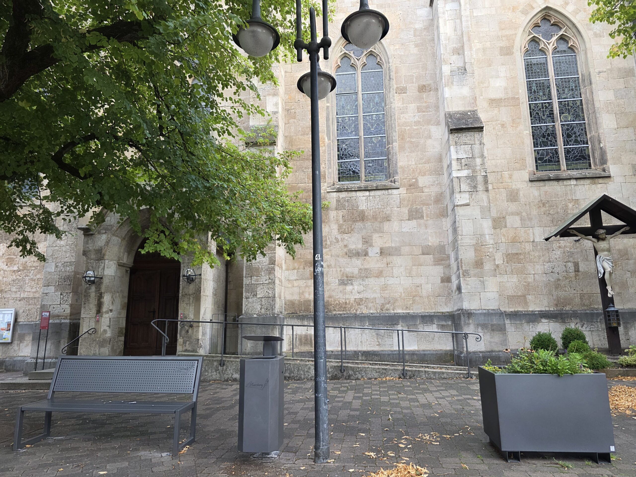 Kirchplatz neu 2025-26 – Anja Daoudi (2)