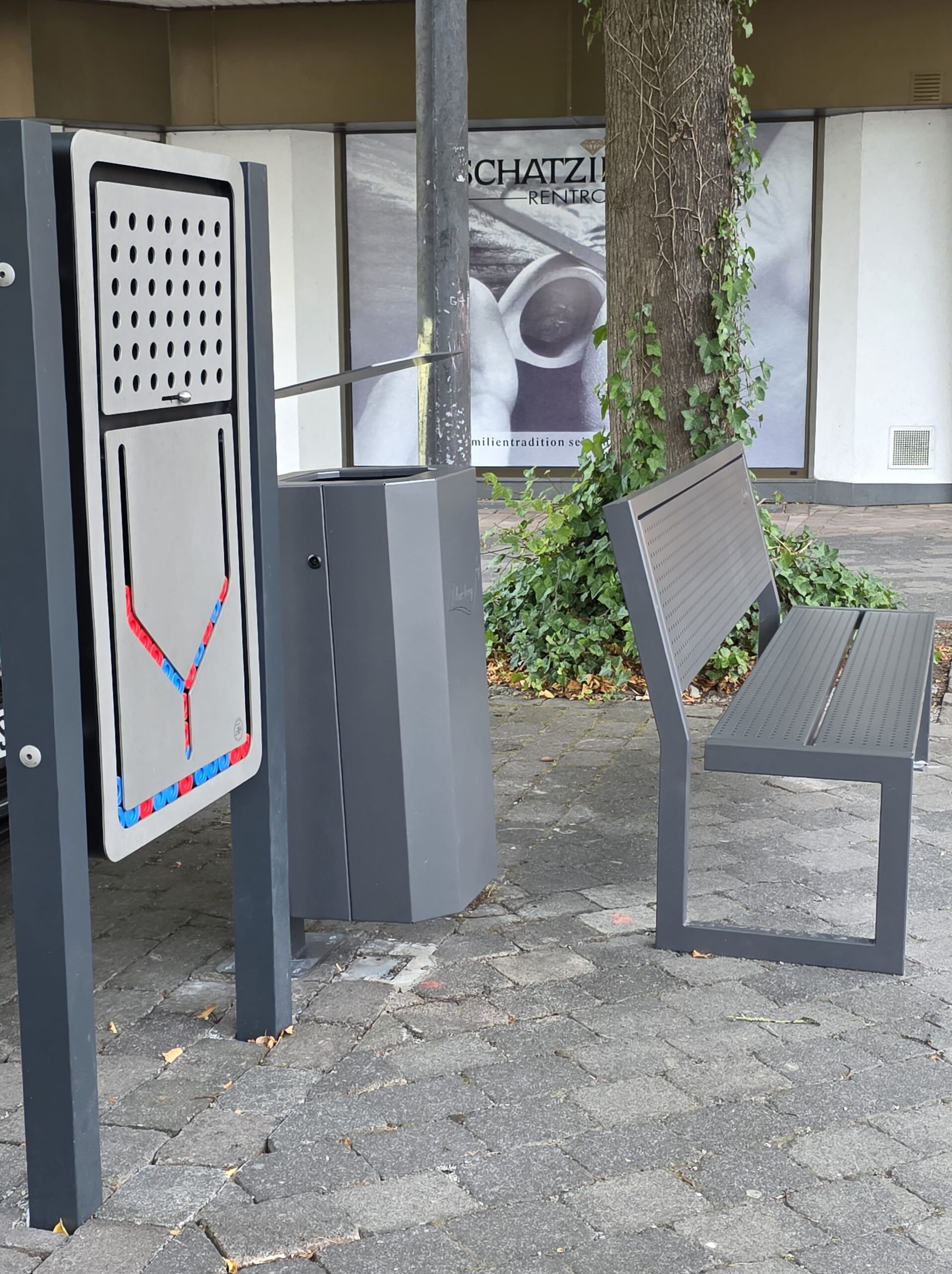 Kirchplatz neu 2025-26 – Anja Daoudi (3)