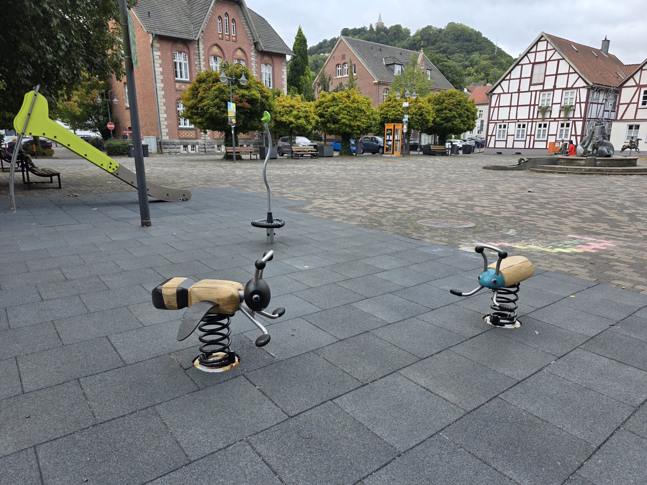 Kirchplatz neu 2025-26 – Anja Daoudi (9)